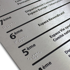 plaque en braille pour ascenceur