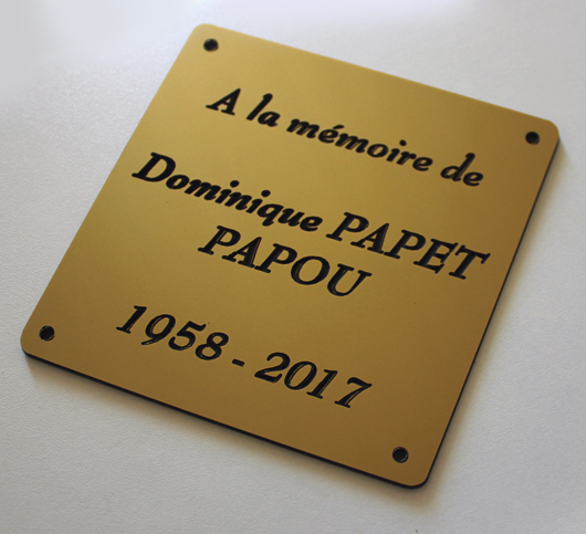 plaque gravée commémorative